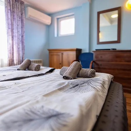 Comfort Maisonette Near To Alexander Nevsky Cathedral
