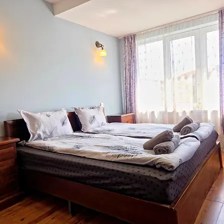 Daire Comfort Maisonette Near To Alexander Nevsky Cathedral Sofya