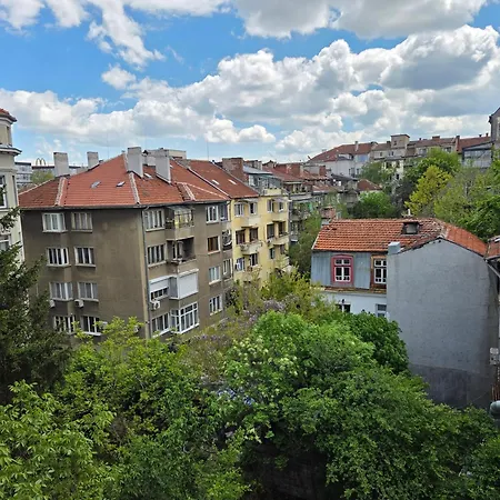 Daire Comfort Maisonette Near To Alexander Nevsky Cathedral