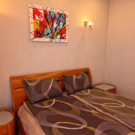 Comfort Maisonette Near To Alexander Nevsky Cathedral Apartment